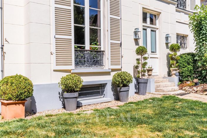 Image No.15-3 Bed House for sale