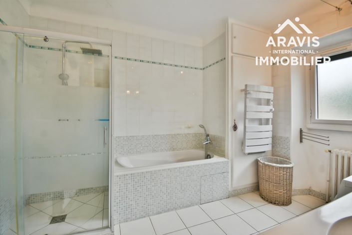 Image No.13-3 Bed Apartment for sale