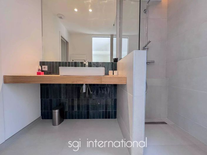 Image No.11-4 Bed House for sale