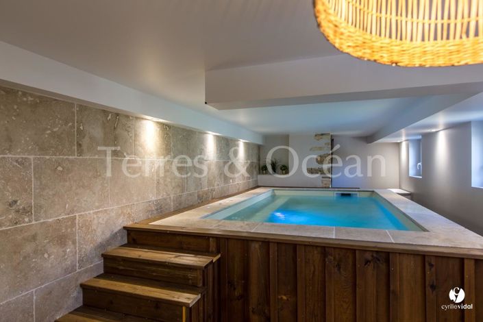 Image No.14-8 Bed House for sale