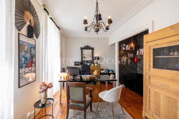 Image No.16-8 Bed House for sale