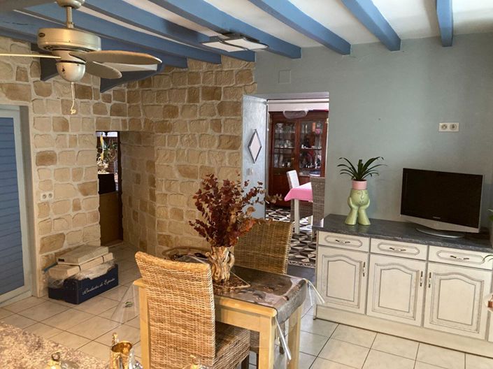 Image No.5-5 Bed House for sale