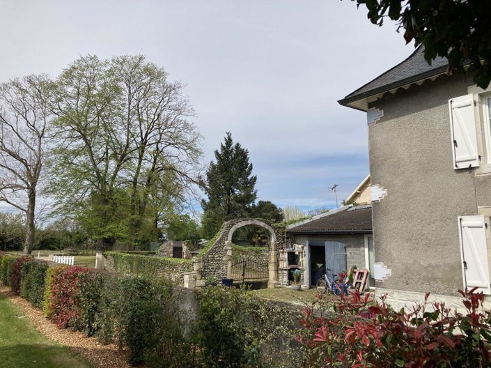 Image No.6-5 Bed House for sale