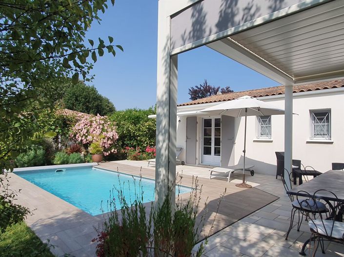 Image No.24-4 Bed House for sale