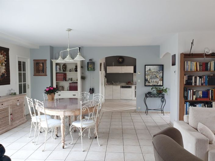 Image No.6-4 Bed House for sale