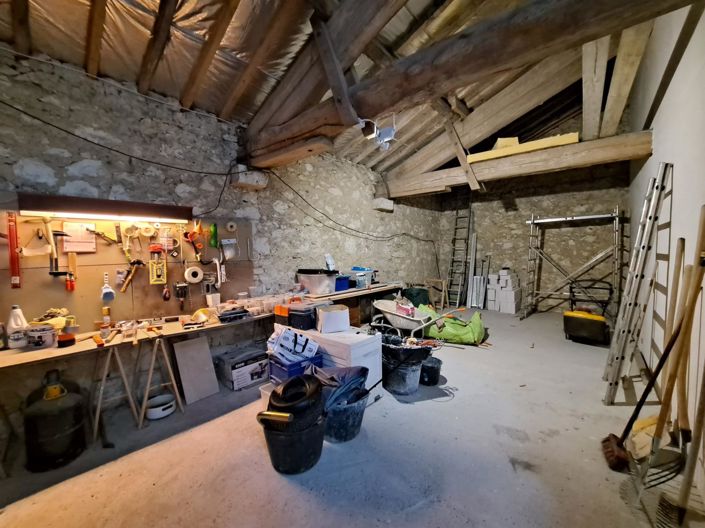 Image No.18-3 Bed House for sale