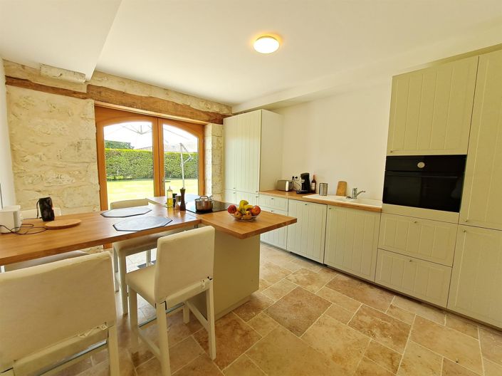 Image No.6-3 Bed House for sale