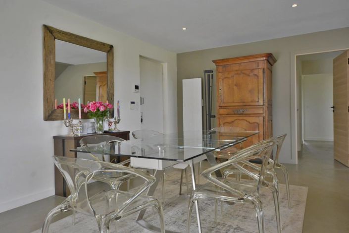 Image No.19-4 Bed House for sale