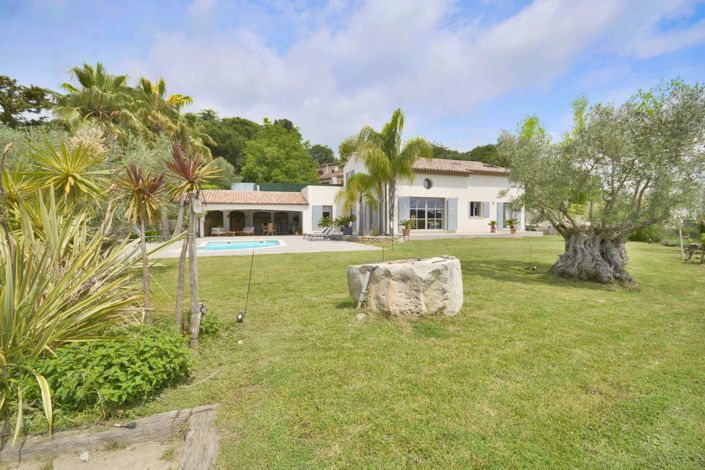 Image No.8-4 Bed House for sale