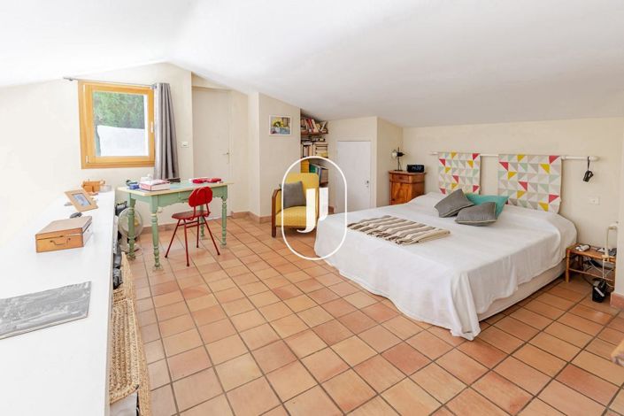 Image No.7-3 Bed House for sale