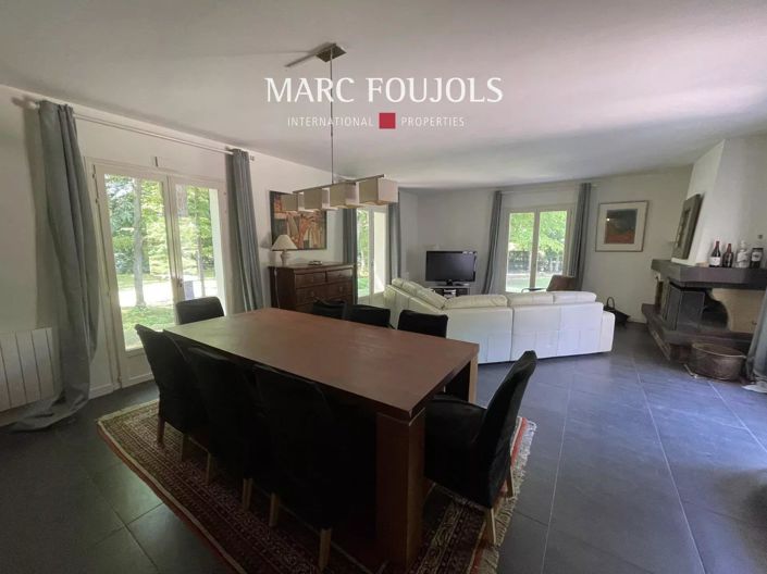 Image No.5-6 Bed House for sale