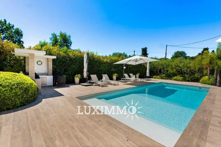Image No.1-5 Bed House for sale