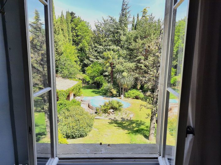 Image No.6-12 Bed House for sale