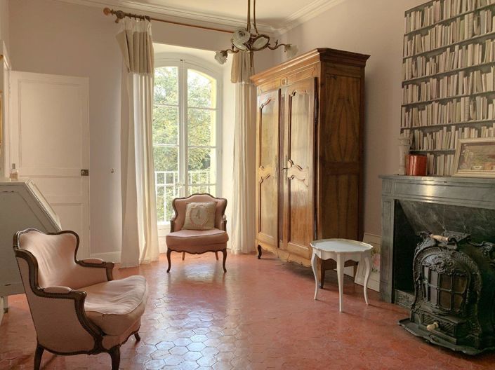 Image No.9-12 Bed House for sale