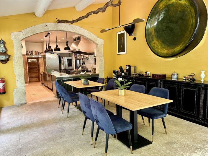 Image No.4-17 Bed House for sale