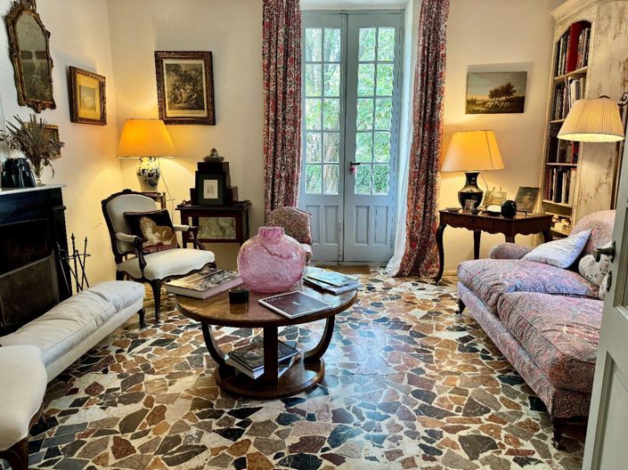 Image No.9-17 Bed House for sale