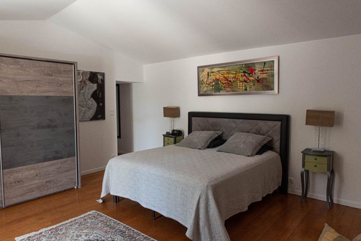 Image No.14-5 Bed House for sale