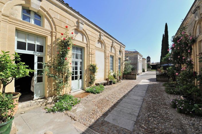 Image No.3-10 Bed House for sale