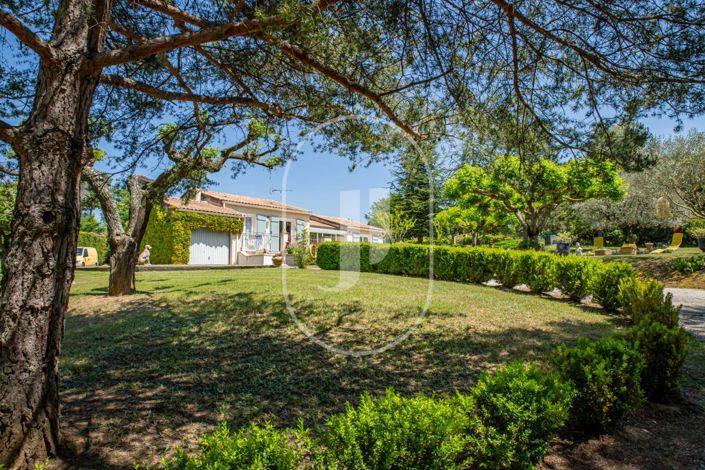 Image No.11-3 Bed House for sale