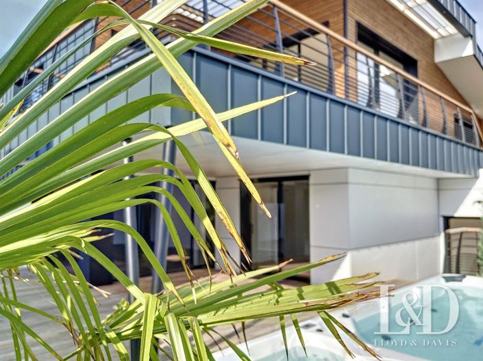 Image No.13-4 Bed House for sale