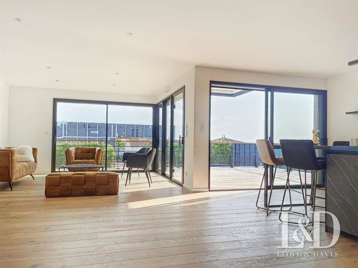 Image No.20-4 Bed House for sale