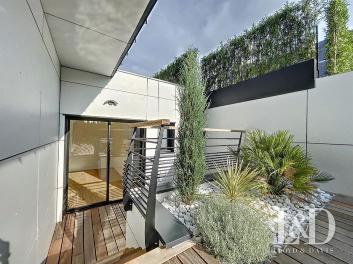 Image No.26-4 Bed House for sale