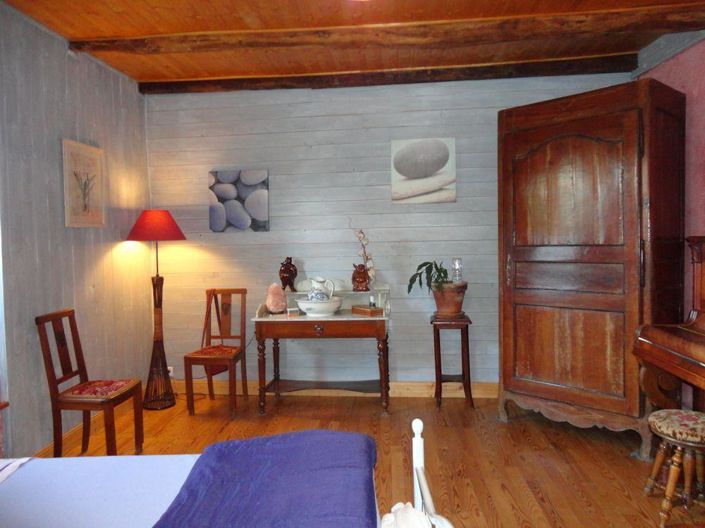 Image No.12-4 Bed House for sale