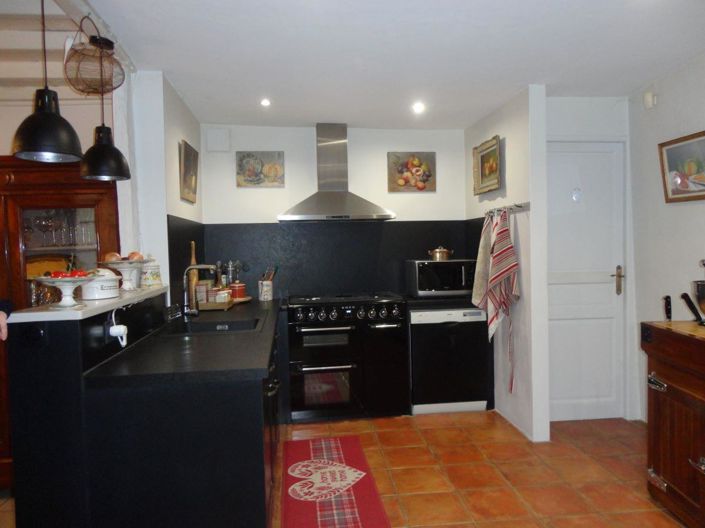 Image No.7-2 Bed House for sale