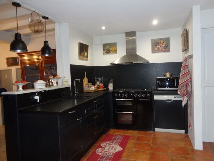 Image No.8-2 Bed House for sale