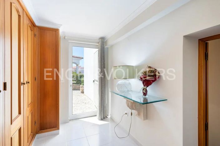 Image No.21-4 Bed House for sale