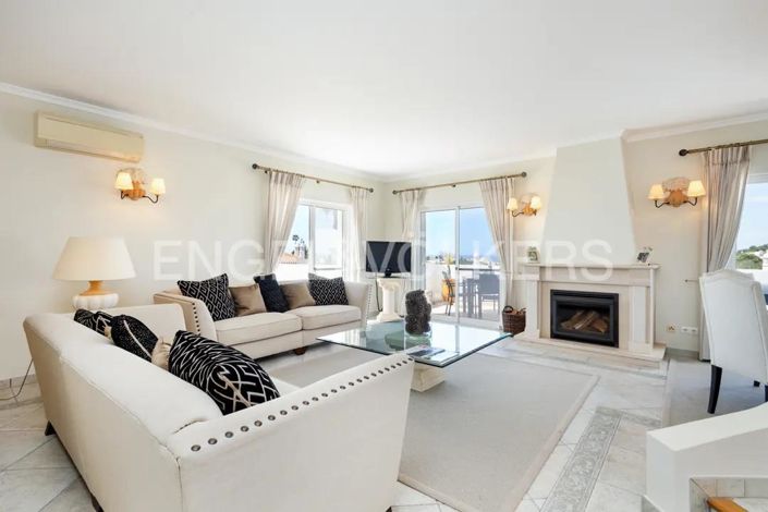 Image No.4-4 Bed House for sale