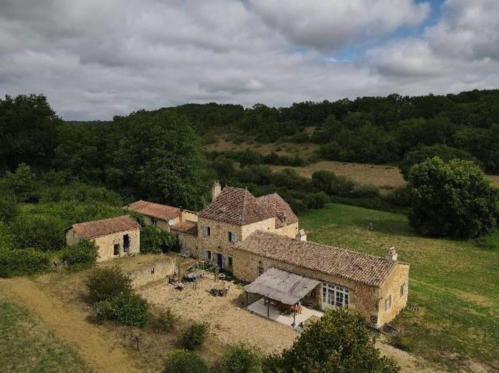 Image No.1-4 Bed House for sale