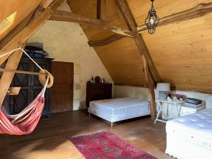 Image No.10-4 Bed House for sale