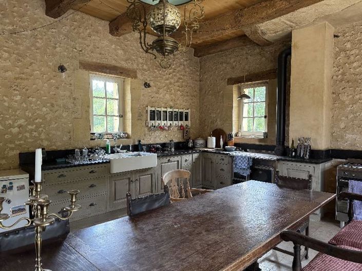 Image No.3-4 Bed House for sale