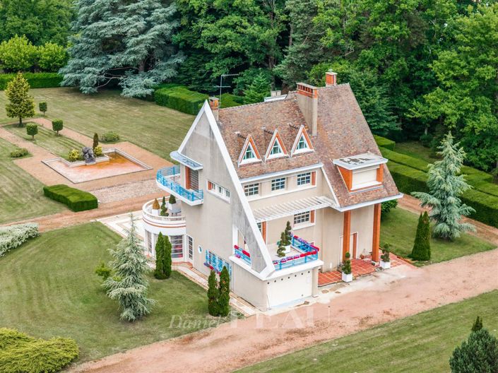 Image No.17-6 Bed House for sale