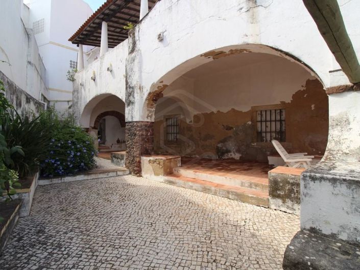 Image No.25-4 Bed House for sale