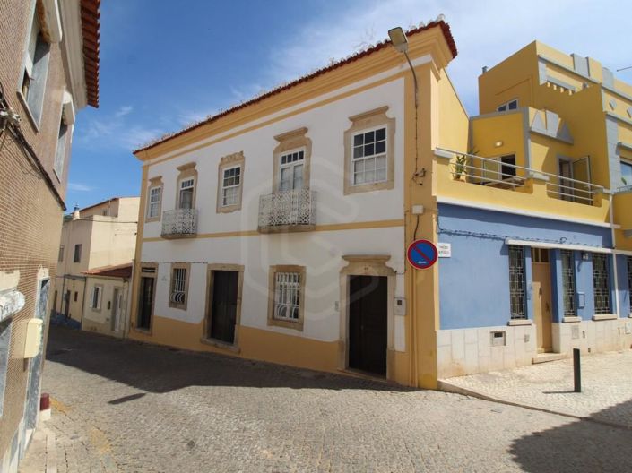 Image No.40-4 Bed House for sale