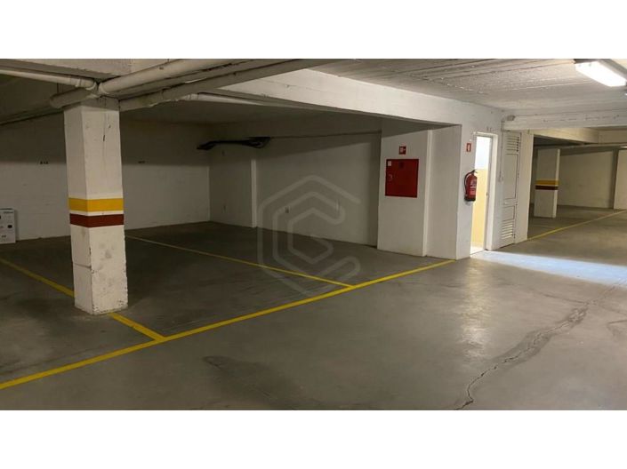 Image No.37-2 Bed Apartment for sale