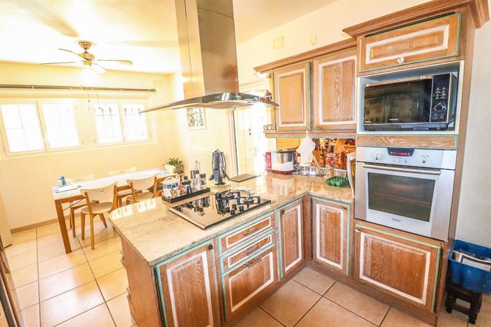 Image No.13-5 Bed House for sale