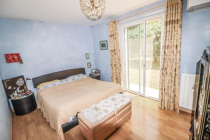 Image No.14-5 Bed House for sale