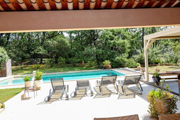 Image No.38-5 Bed House for sale