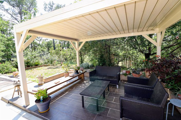 Image No.42-5 Bed House for sale