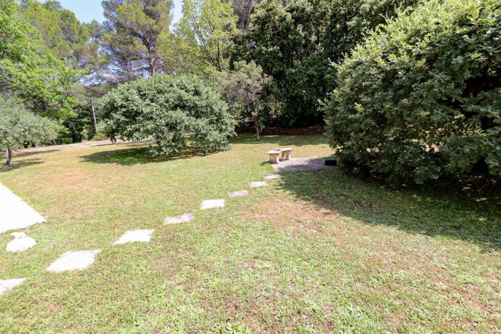 Image No.44-5 Bed House for sale