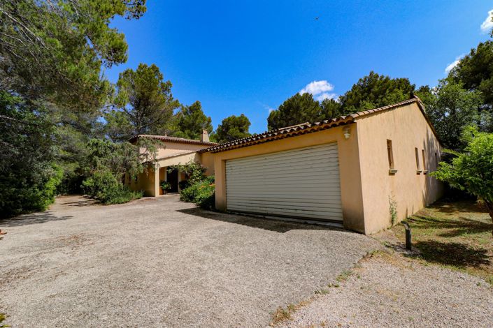 Image No.56-5 Bed House for sale