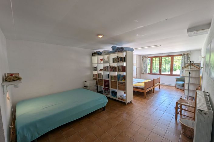 Image No.11-3 Bed House for sale