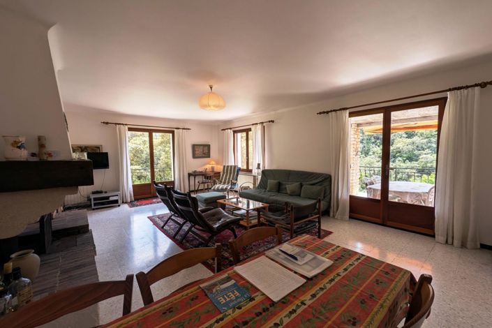 Image No.9-3 Bed House for sale