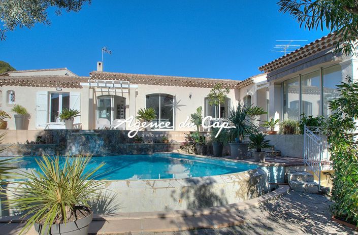 Image No.12-4 Bed House for sale