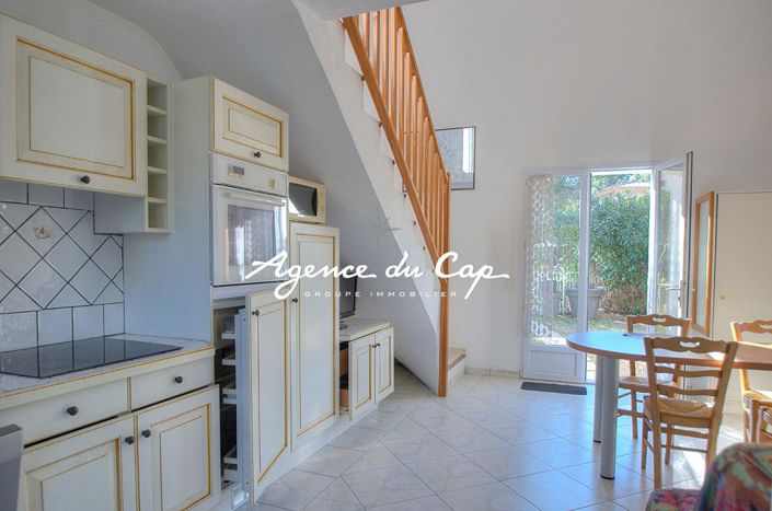 Image No.14-4 Bed House for sale