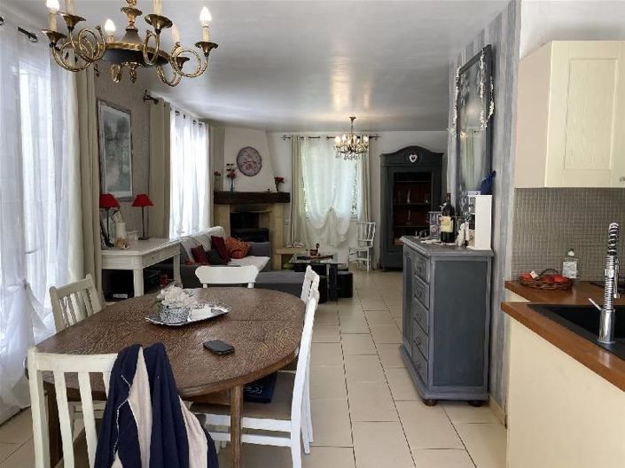 Image No.2-3 Bed House for sale