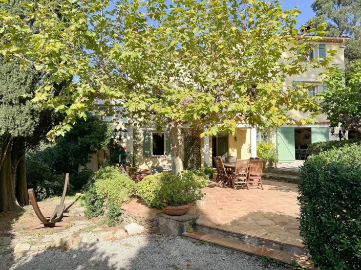 Image No.2-4 Bed House for sale